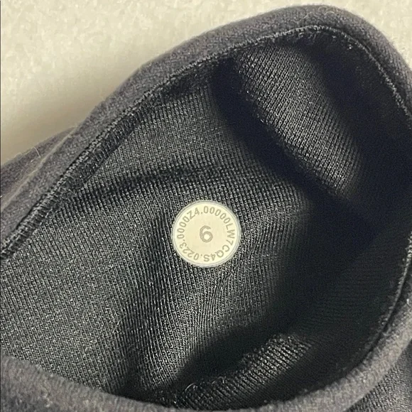 Lululemon Align Curve Seam High-Rise Short - Picture 8 of 10